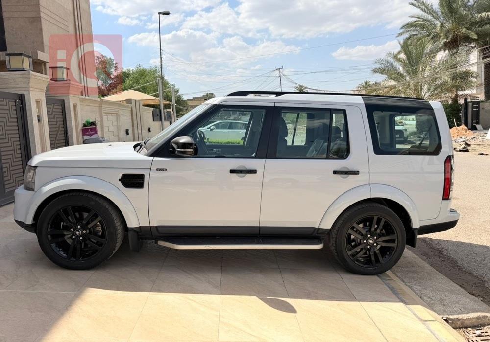 لاند روفر LR4